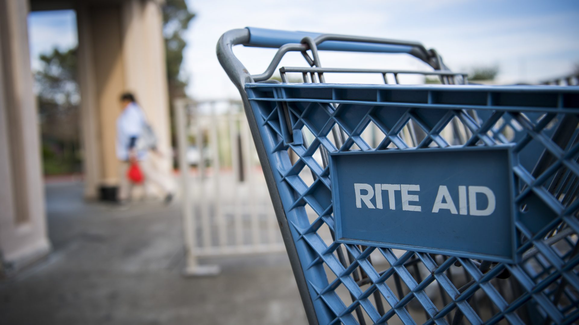 Signage is displayed on a shopping cart outside a Rite Aid Corp. store in Hercules, California, U.S., on Tuesday, Jan. 2, 2018. Rite Aid Corp. is expected to release earnings figures on Jan 3. Photographer: David Paul Morris/Bloomberg via Getty Images